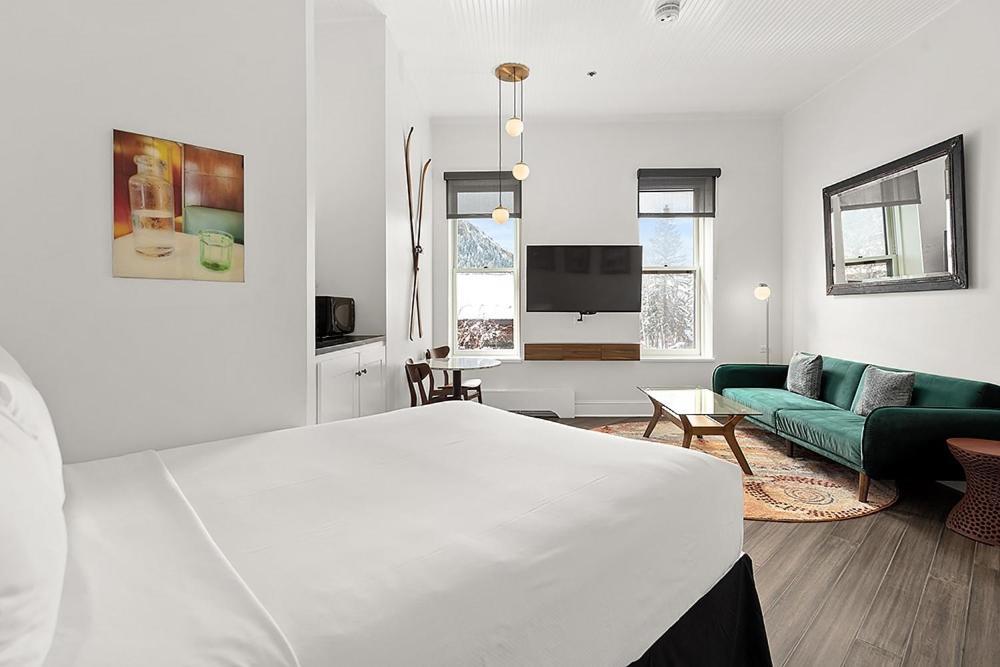 Independence Square 202, Hotel Room Over-Looking The Mall And Aspen Mountain מראה חיצוני תמונה
